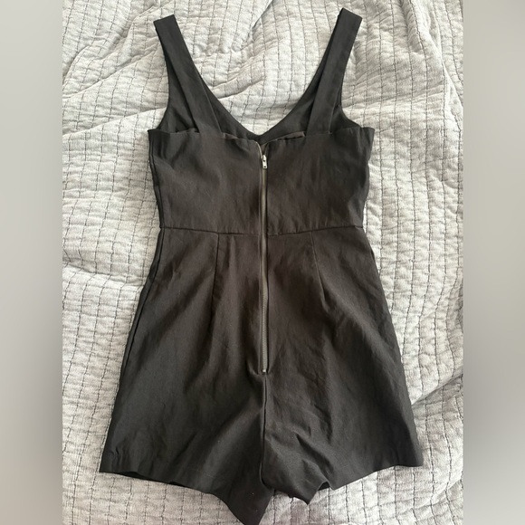 Romper - Picture 2 of 3